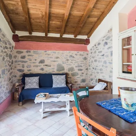 Di Là Dall'acqua Alloggio per agriturismo Fivizzano