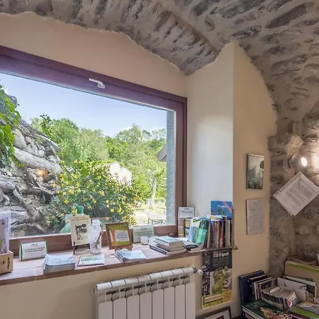Di La Dall'acqua Farm stay Fivizzano